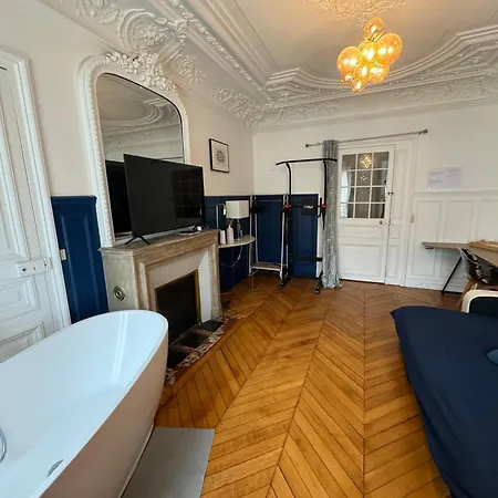 Beautiful Rooms Nearby Champs Elysees-3
